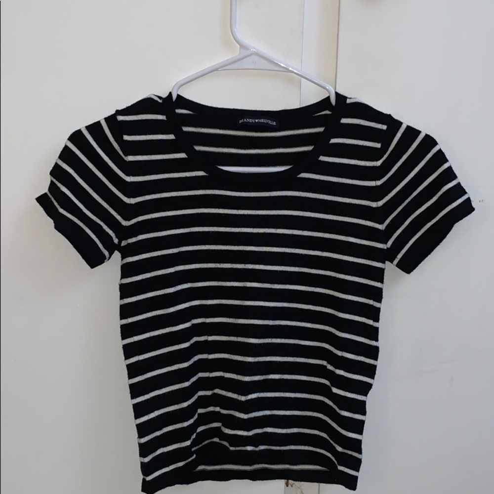 Cute brandy melville shirt